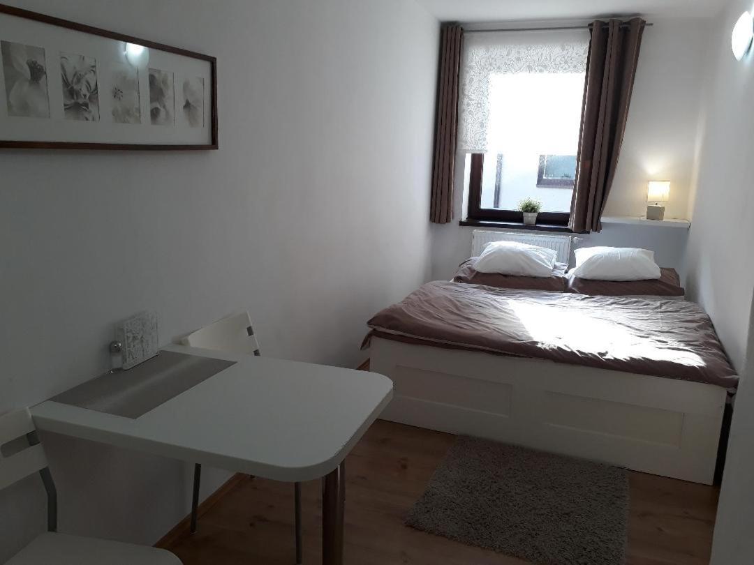 Ubytovanie City Apartman Trencianske Teplice Ngoại thất bức ảnh